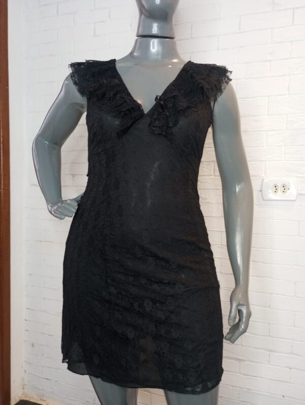 Vestido Preto de renda tamnho 40 /M