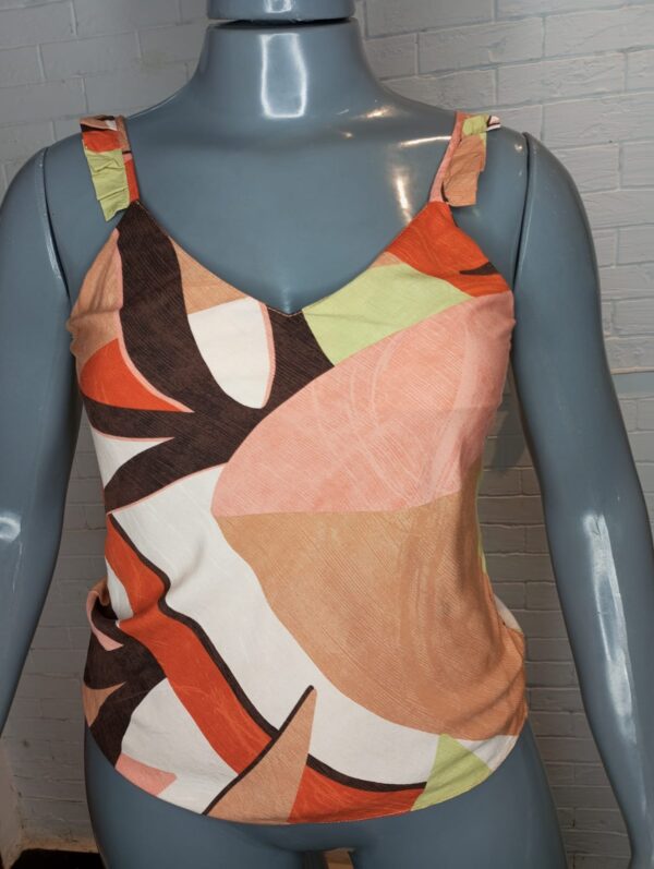 Blusinha Estampada de alça Tamanho.  M