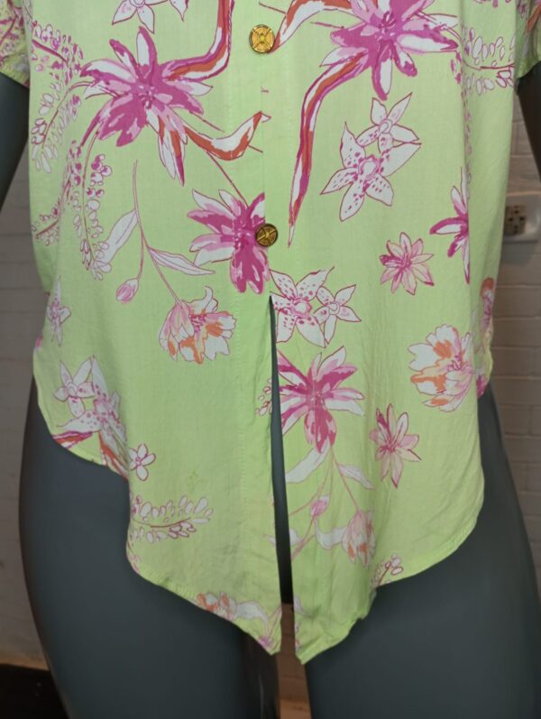 Blusinha Vrde Agua Floral Tamanho .M - Image 3