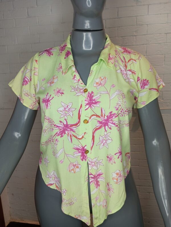 Blusinha Vrde Agua Floral Tamanho .M