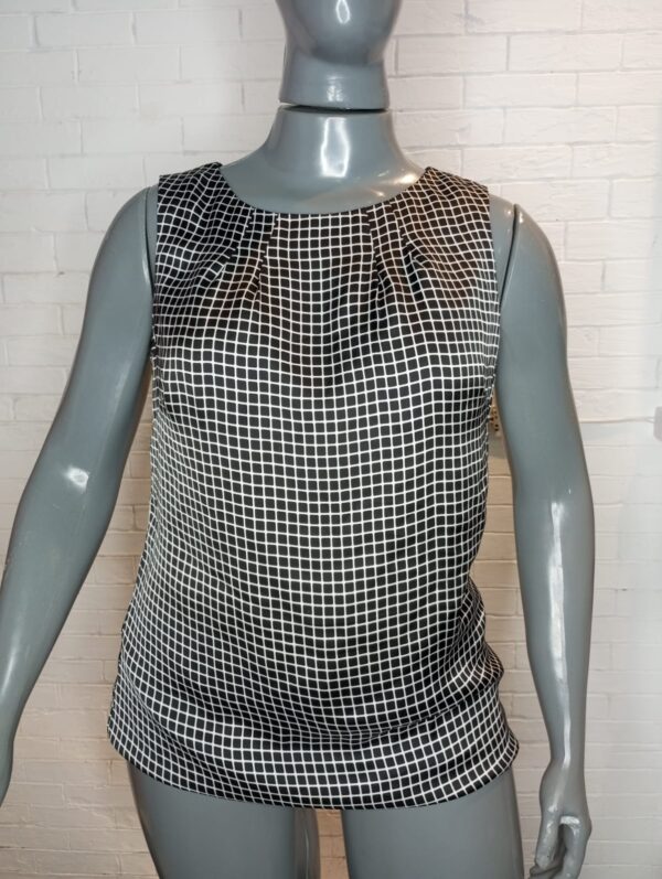 Blusinha Quadriculada  Tamanho L / G