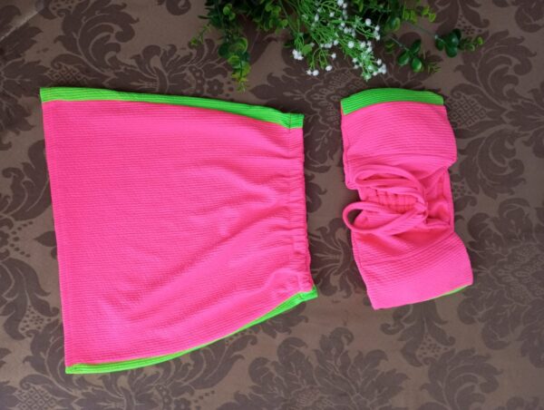 Conjunto Cropete e saia juvenil P
